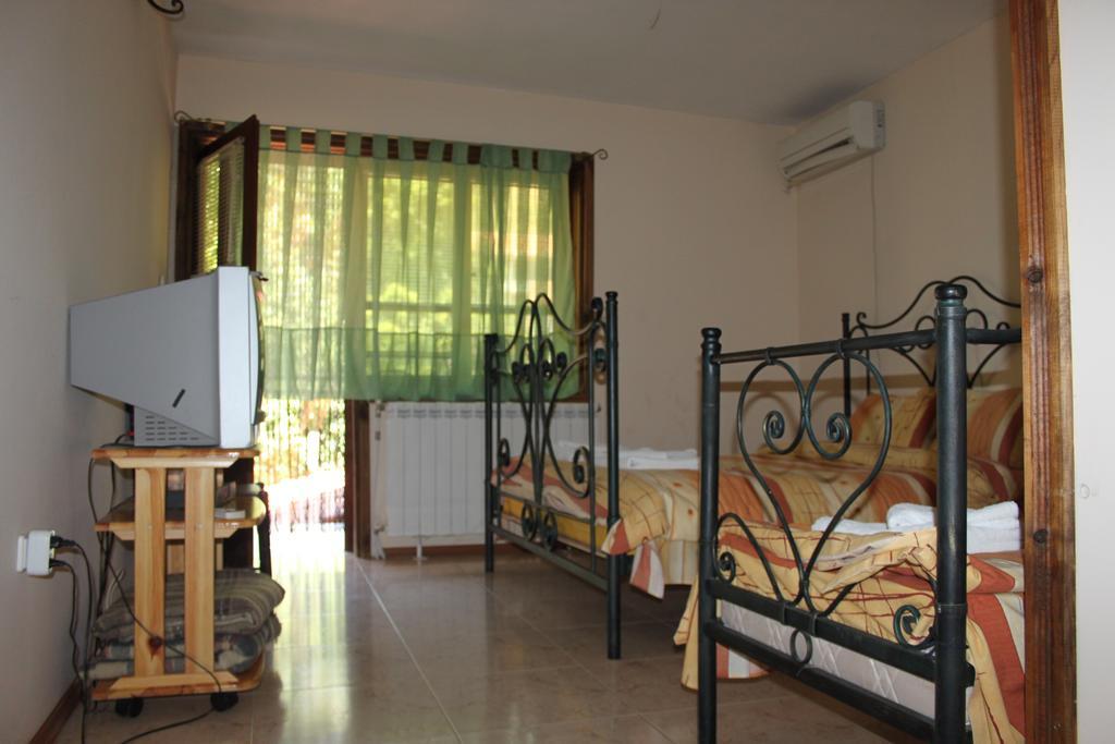 Guest House Chinarite Sandanski Bilik gambar